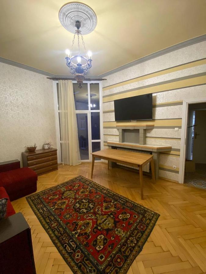 Happy Apartment On Kopernik 30 Lviv Luaran gambar