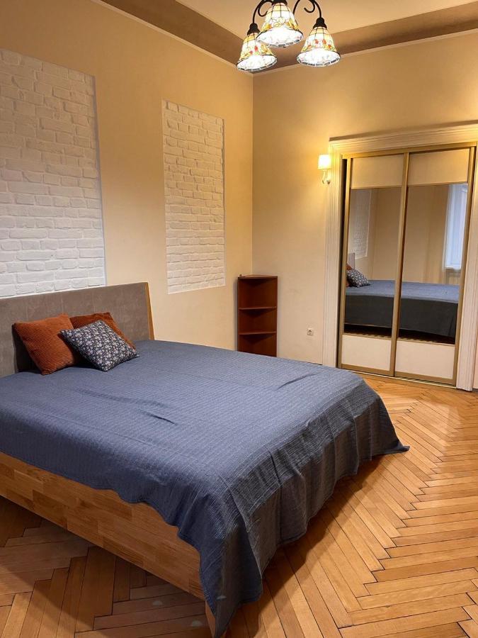 Happy Apartment On Kopernik 30 Lviv Luaran gambar